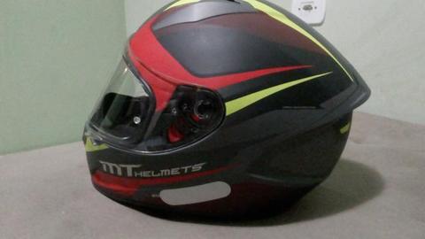 Capacete MT