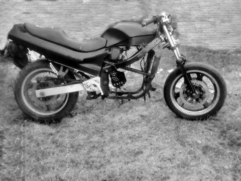Peças Suzuki Gsx 750 f moto com motor aberto só em peças - 1997