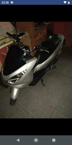 Pcx 2017 pega e andar leia - 2017