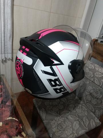 Capacete feminino