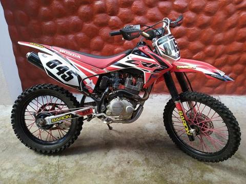 Crf 230 zerada - 2009