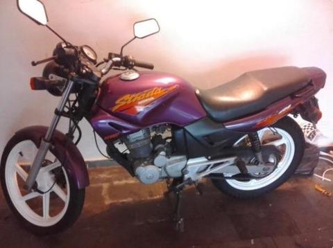 Moto Honda Strada 200 cc - 1997