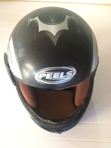 Capacete peels