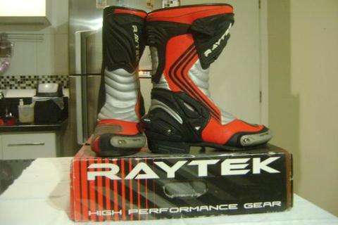 Bota Raytek