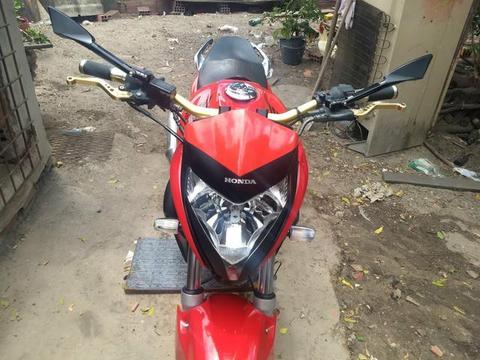 Vendo cb 300 - 2010