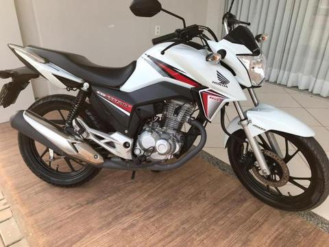 Vende-se Titan 160 a mais top da categoria - 2016