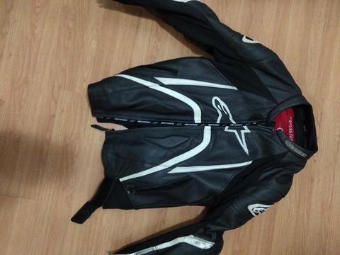 Vendo macacão alpinistar original