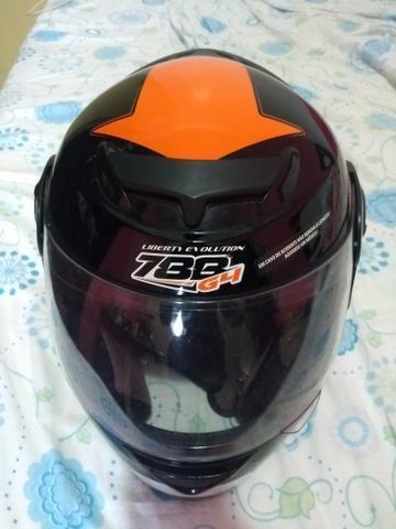 Vendo capacete com um mês de uso