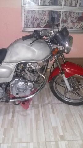 Suzuki yes 125 atrasado pra vender logo sem choro já tá no precinho 1.350 zap 982598160 - 2007