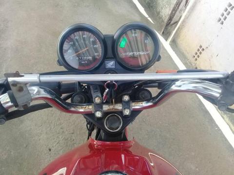 Fan 125.2011/12 toda em Dia .troco em xre - 2011