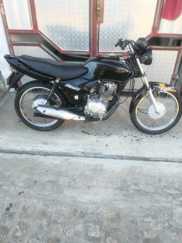 Vendo Fan125 ks 4,300 - 2007