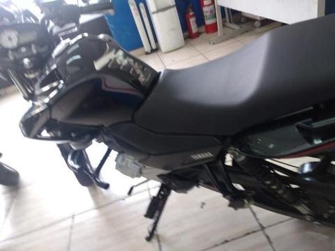 Yamaha Fazer 150cc - 2015 Financia, troca e aceita cartão - 2015