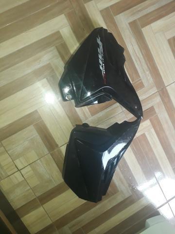 Tampas laterais da moto fan 150