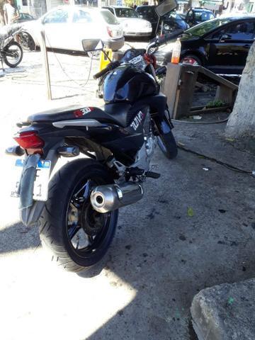 Vendo cb 300 - 2011