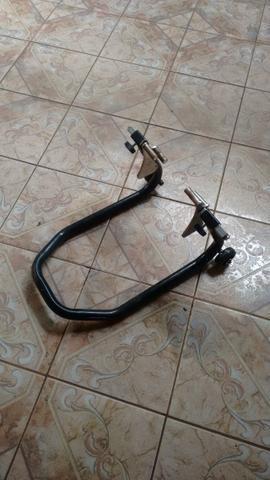 Cavalete dianteiro para moto
