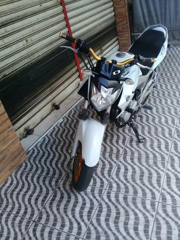 Vendo ou troco por moto menor para trabalho 160 vistoriada no 2018 - 2014