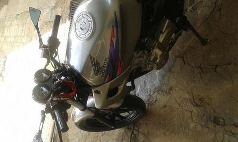 Honda Cb - 1999