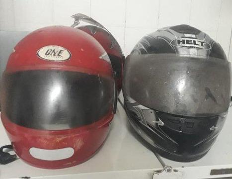 Vendo 4 capacetes de motocicleta