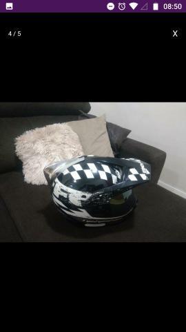 Vendo capacete bieef