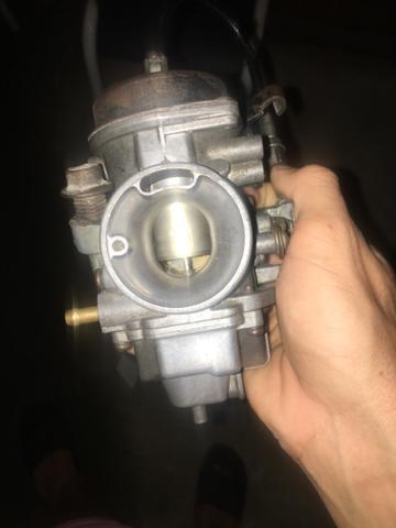Carburador e descarga