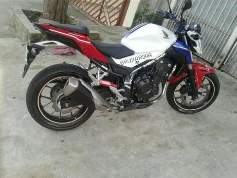 Vendo aceito trocas moto com total procedência manual chave reserva comprei na honda - 2017