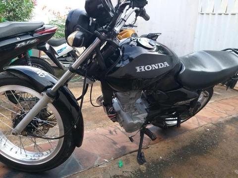 Honda Cg fan em dias bom estado - 2008