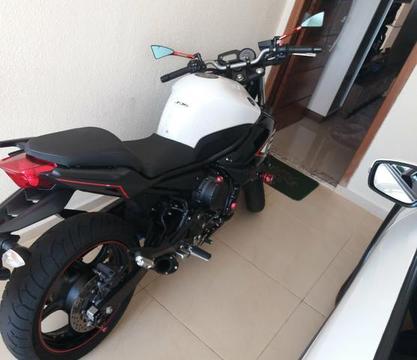 Vendo XJ6 com ABS - 2017