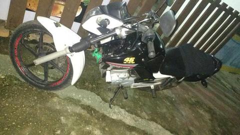 Vendo moto top - 2014