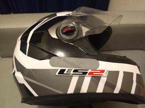 Capacete LS2