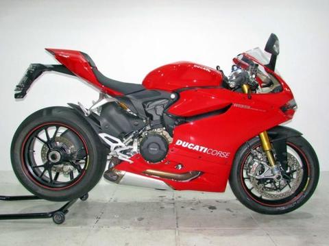 DUCATI SUPERBIKE 1199 PANIGALE S VERMELHA - 2015