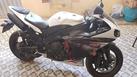 Moto - R1 2012 - 2012