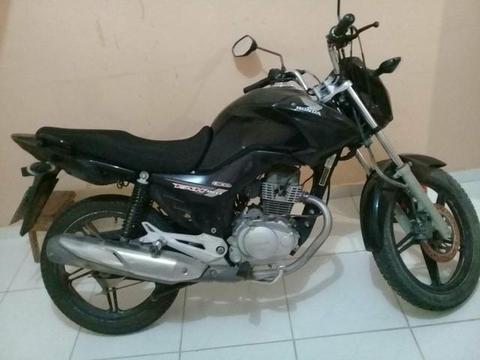 Vendo moto cg fan 150 4.500 - 2014