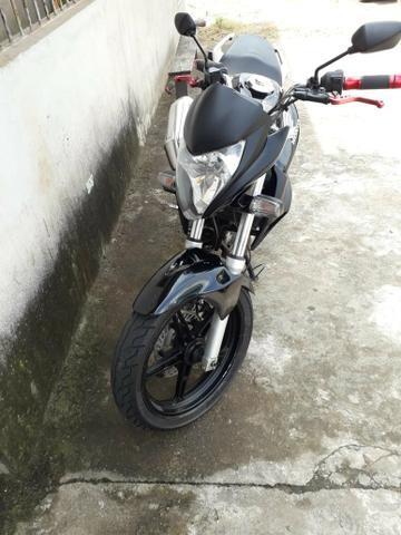 Vendo cb 300 2010 ( ou troco em 150 com baixo km e de preferência com liga leve ) - 2010