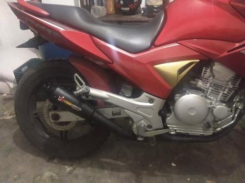 Escape toro fazer 250