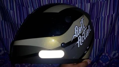 Capacete semi novo pra levar hj