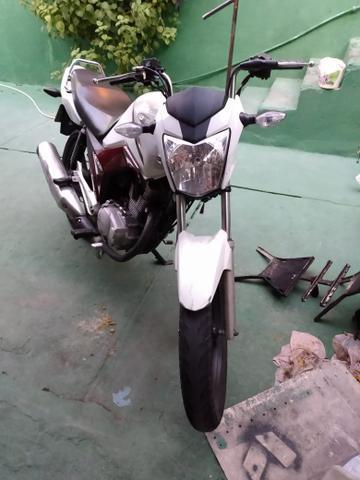 Vendo Farol da titan 160 completo