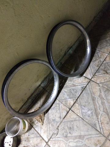 Vendo par de aros de alumínio 1.85