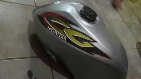 Vendo tanque titan 2000 sem amaçado