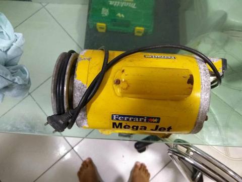 Venda esse motor semi-novo por R $300