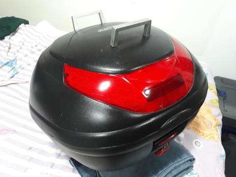 Bau bauleto givi flow 35l reforçado