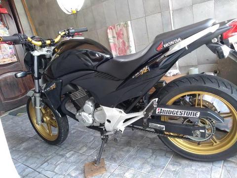Cb 300 lind - 2015