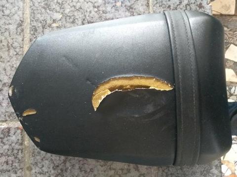 Banco traseiro de Yamaha R1