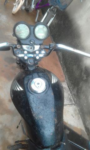 Vendo moto 150