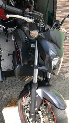 Cb650f 2015 com apenas 19000km rodados - 2015