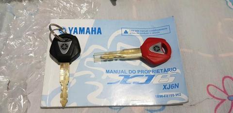 Yamaha XJ6 N 2015 - 2015