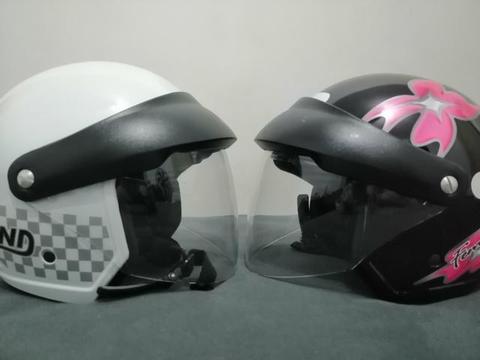 2 capacetes abertos n° 58