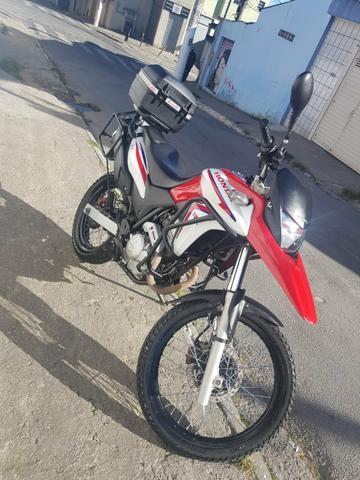 Vendo xre edição limitada zerada - 2014