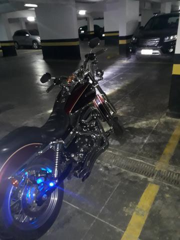 Moto Harley Davidson 1.600 cilindradas - 2014