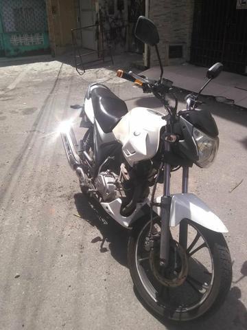 Moto Dafra Riva 150 c - 2015