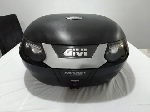 Baú Givi Maxia E55 Tech Monokey com lente fumê - ,00